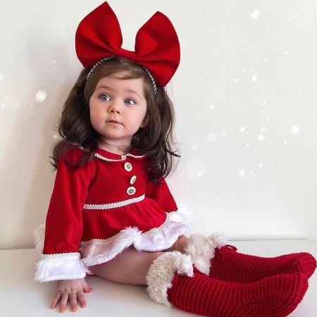 دختر بچه با لباس کریسمس christmas beautiful girl kid