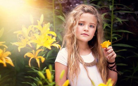 دختر بچه خوشکل مو بلند yellow flowers child girl
