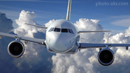هواپیمای مسافربری در آسمان airplane blue sky
