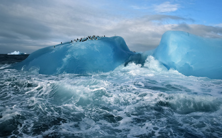 کوه یخی در اقیانوس آنتارکیتکا antarctica ice ocean