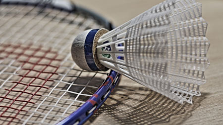 عکس توپ و راکت بدمینتون badminton racket wallpaper