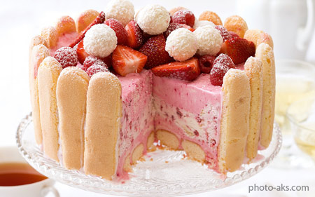 کیک تولد دخترانه خامه ای صورتی girl birthday cake