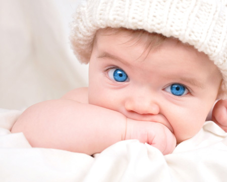 عکس نوزاد چشم آبی blue eyes baby wallpaper