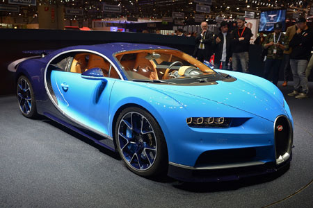 ماشین بوگاتی شیرون یا بوگاتی چیرون bugatti chiron blue car