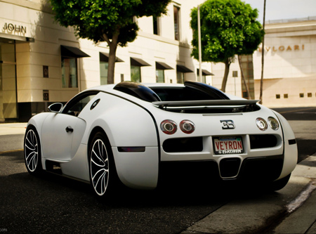 عکس ماشین بوگاتی ویرون سفید bugatti veyron white car