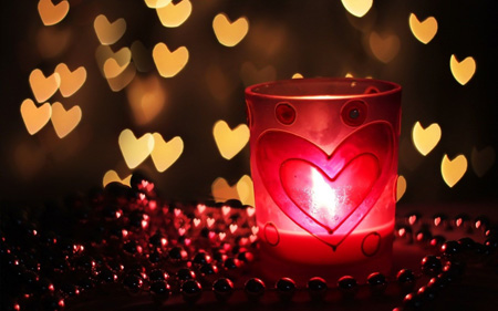 شمع روشن داخل شیشه قرمز red candle love wallpaper