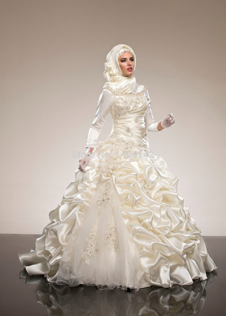 خوشگل ترین مدل لباس ایرانی پوشیده muslim iranian wedding dress
