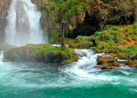 عکس منظره زیبای آبشار nature waterfall landscape