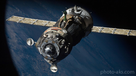 عکس ماهواره در فضا space ship flight in space
