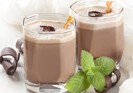 عکس نوشیدنی شیر کاکائو chocolate milk drink