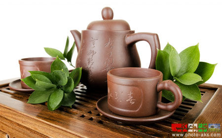 قوری و فنجان چینی قهوه ای teapot wallpaper