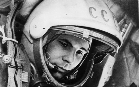 یوری گاگارین اولین فضانورد جهان yuri gagarin