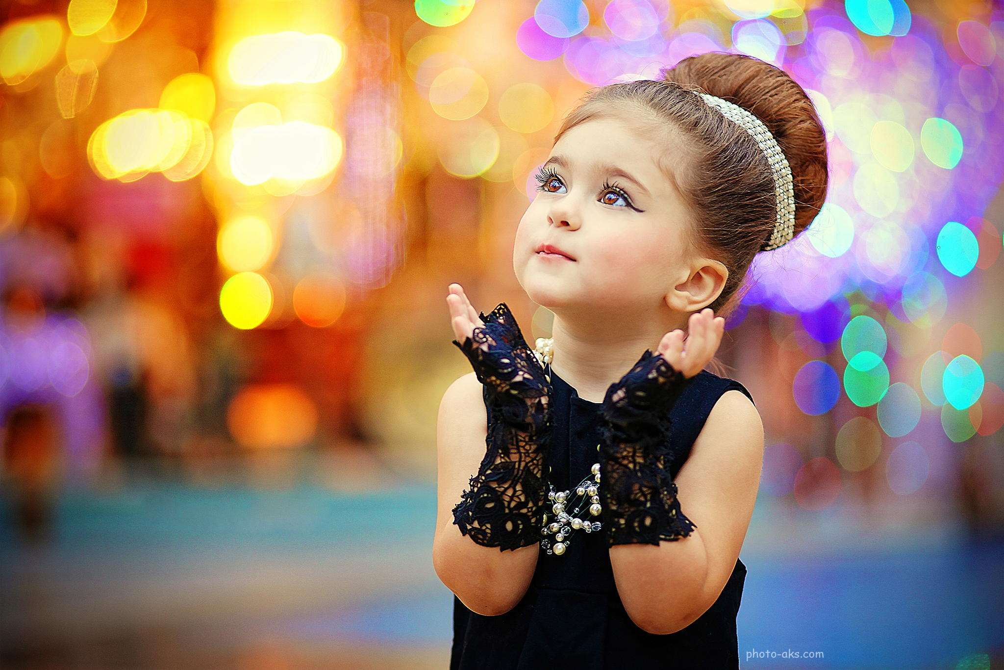 http://pic.photo-aks.com/photo/images/baby/large/beautiful_girl_kid.jpg