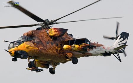 هلیکوپتر جنگی طرح عقاب Eagle Helicopter wallpaper