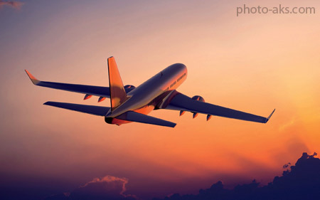 پرواز هواپیما در غروب airplane in sunset