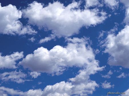 ابرهای سطحی در آسمان clouds in sky