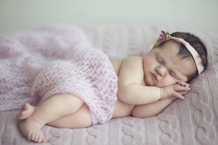 عکس خواب شیرین نوزاد baby girl sleeping