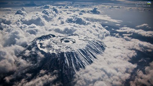 عکس هوایی کوه های کلیمانجارو kilimanjaro mountains