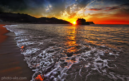 غروب زیبا در ساحل دریا sunset on the beach