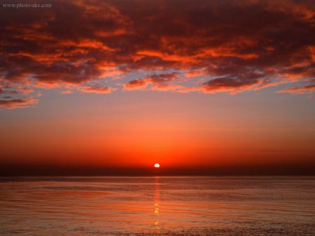 غروب زیبا در دریا sunset sea