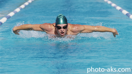 شناگر در مسابقات شنای پروانه swimmer pool wallpaper