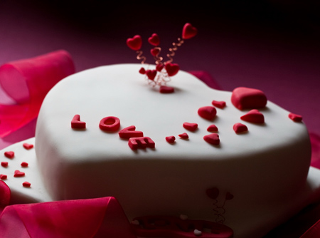 کیک تولد عاشقانه قلب شکل love cake valentines day