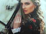 عکس دختر زیبا و اسب