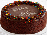 کیک تولد شکلاتی ساده