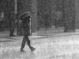 مرد در باران